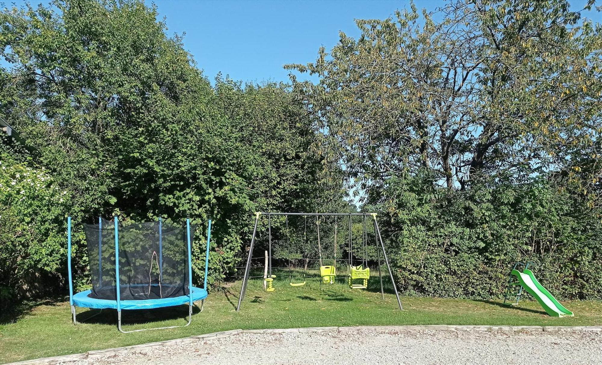 Gite Les Tongs Des Pres, Au Coeur Du Parc Normandie Maine Livaie Dış mekan fotoğraf